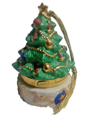 Lenox Christmas Tree Trinket Box Ornament Bone China 2003 Treasures Collection